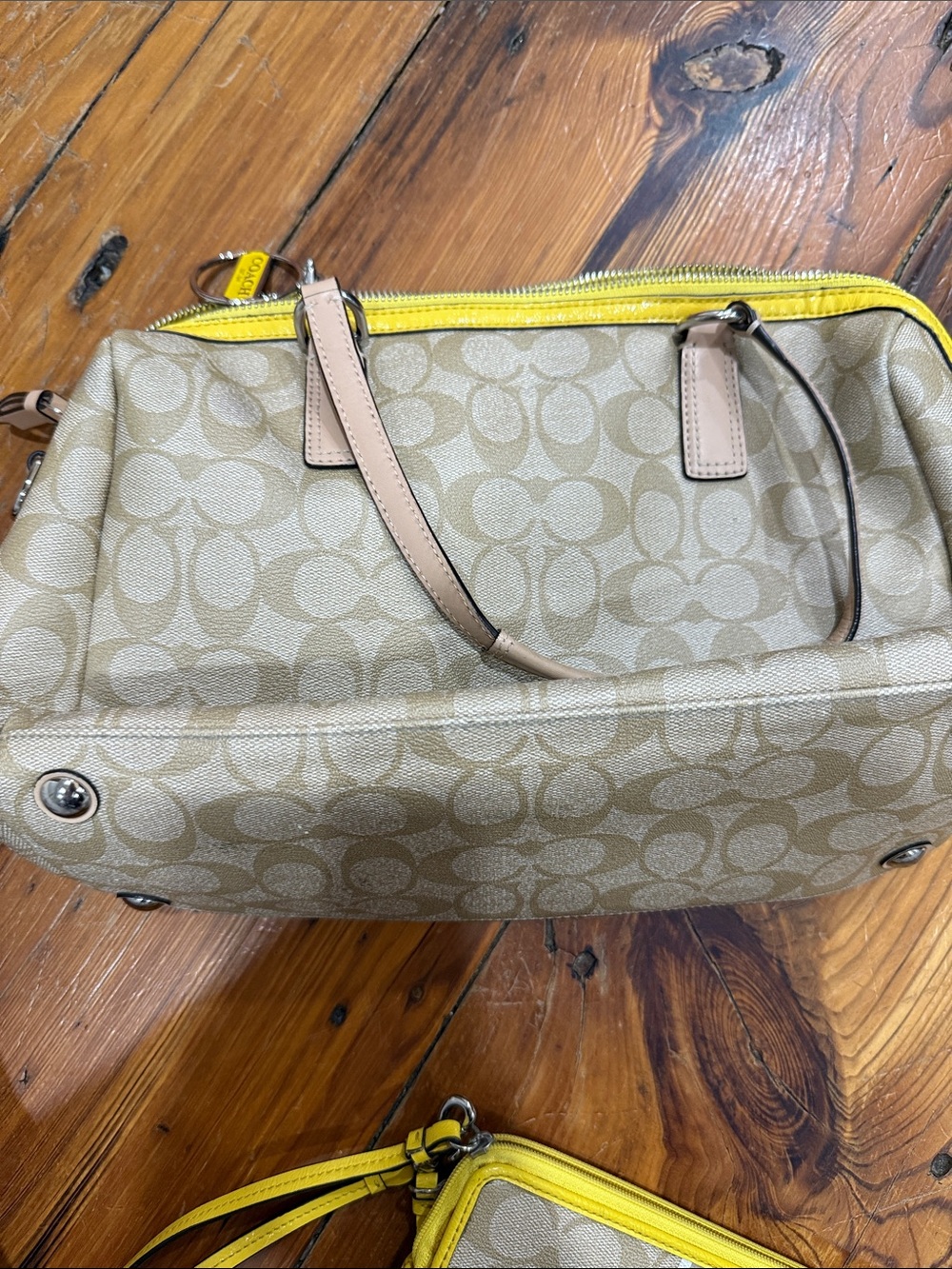 Coach Beige Signature Tote and Wristlet with Yellow and White Stripe - Picture 10 of 13